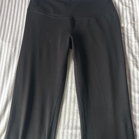 Women’s Flare Leggings, Yoga Pants, Athletic Ware - Picture 2 of 4